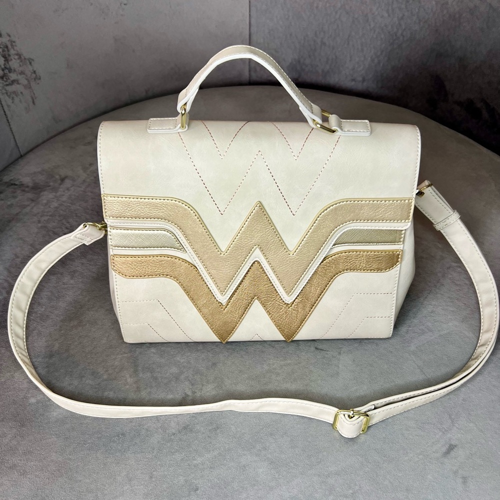 Loungefly DC Wonder Woman Satchel Bag